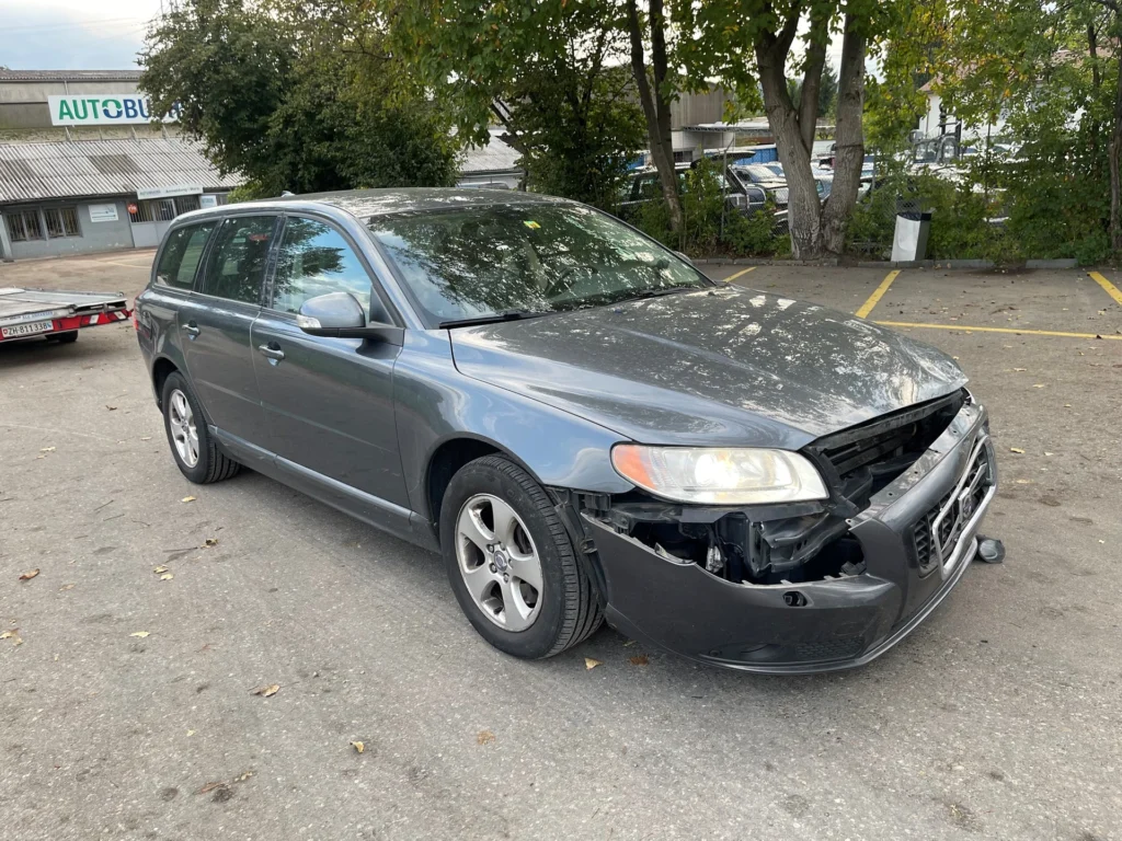 VOLVO V70 3.2 Kinetic Geartronic