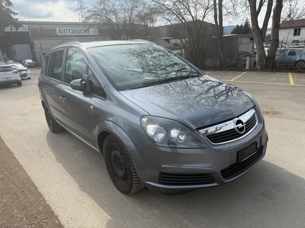 OPEL Zafira 2.2i 16V Enjoy